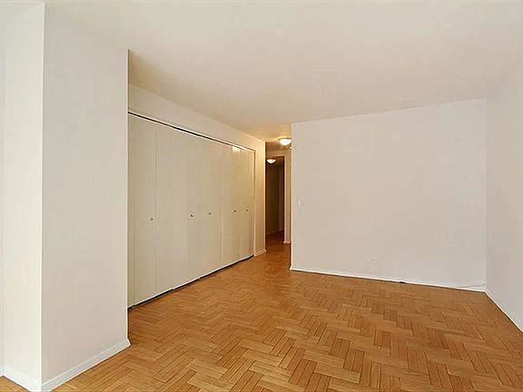 4th image of 200 E 69th St APT 7F