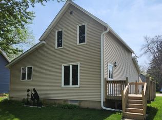 205 2nd St NE, Hayfield, MN 55940