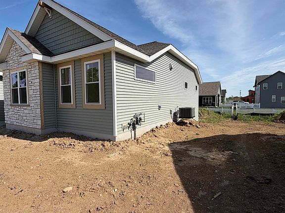 4th image of 5813 Bridle Way