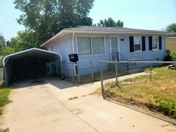 4821 E 40th Ter, Kansas City, MO 64130