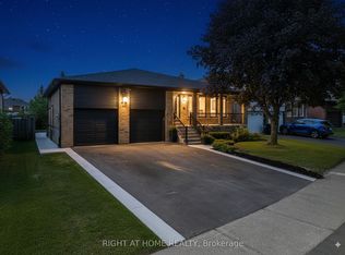 44 Beamsville Dr, Toronto, ON M1T 3S2