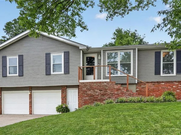 6033 Alden St, Shawnee, KS 66216