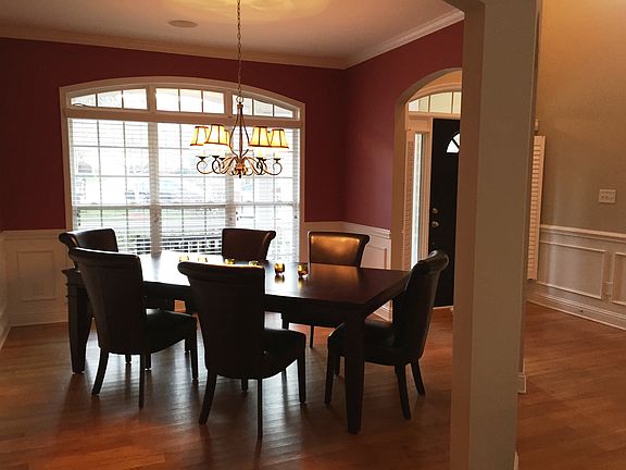 3rd image of 2219 Bleckley Ct