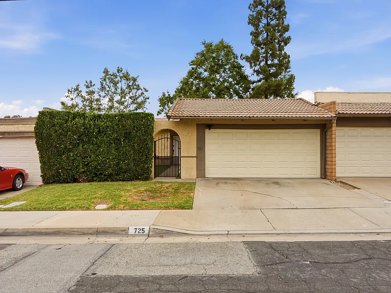 725 Palomares Ave — Photo 31