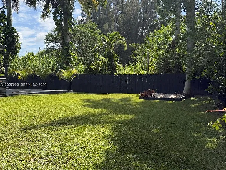 15700 N Miami Ave — Photo 15