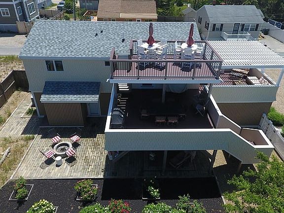 4th image of 11 63rd St