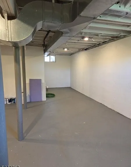 4 Michael Ct — Photo 16