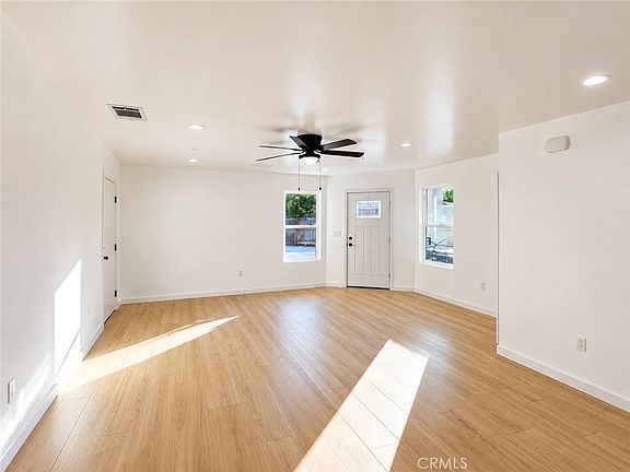 2nd image of 937 E St