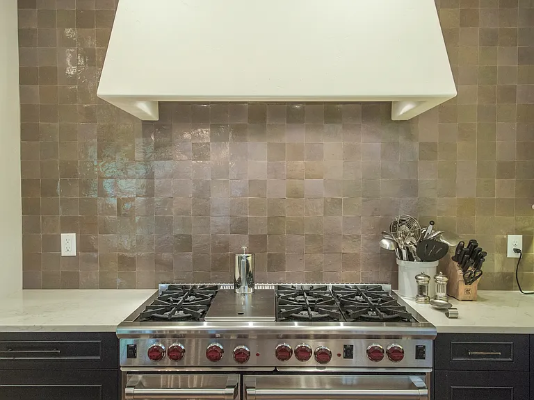 1625 E Warm Springs Ave — Photo 11