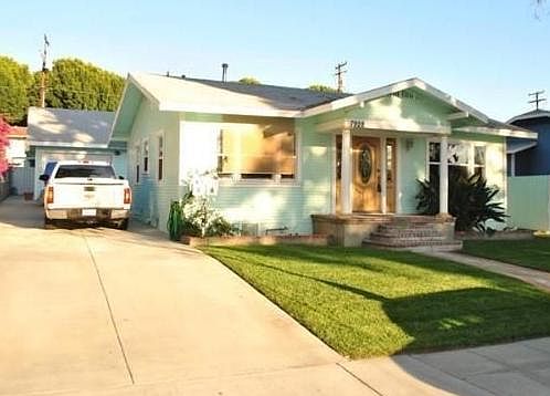 1st image of 7928 Friends Ave
