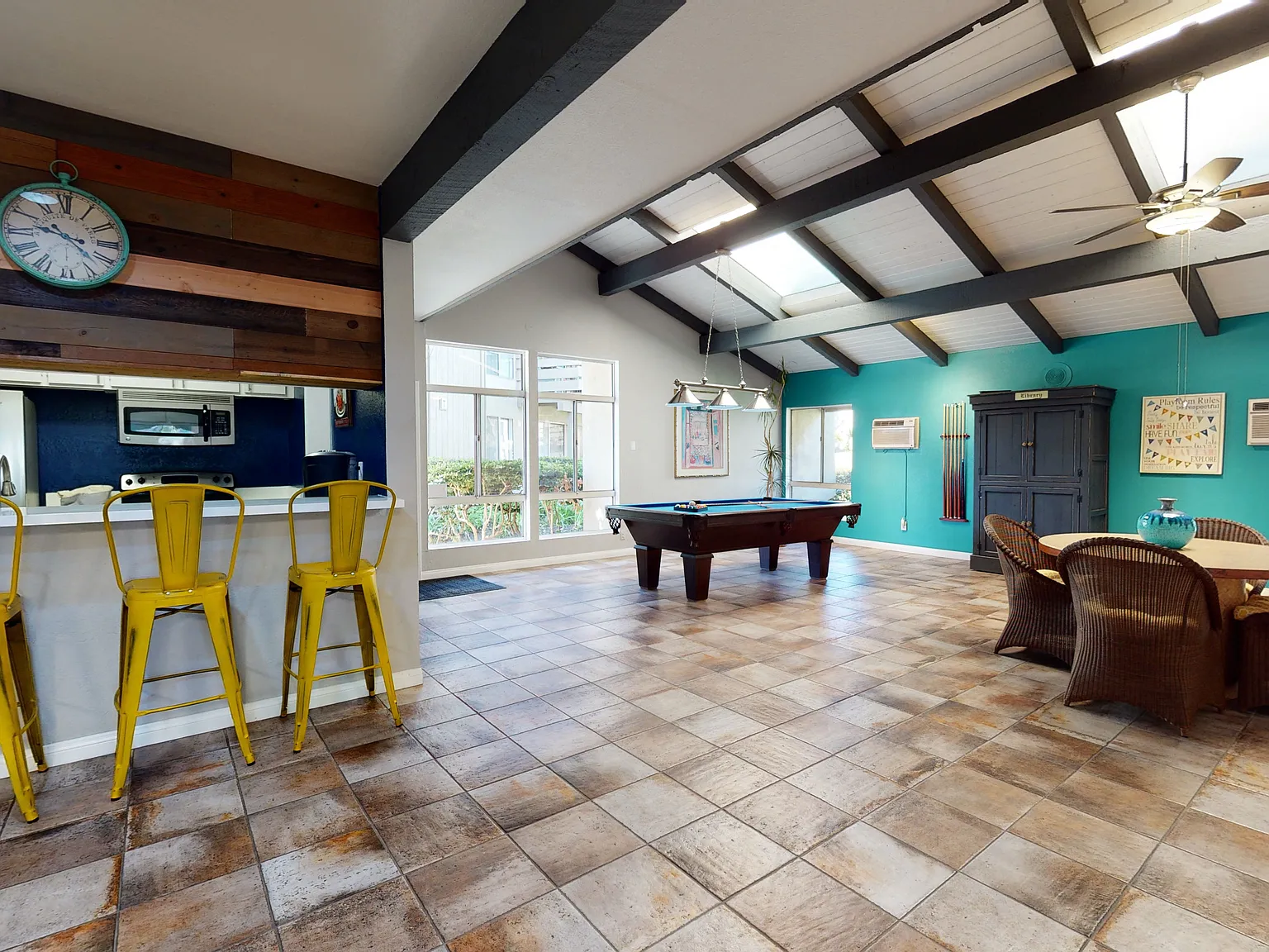 Newport Village Apartments — Photo 4