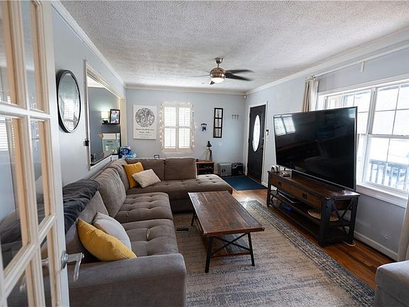 5th image of 1924 Lomita Rd SE