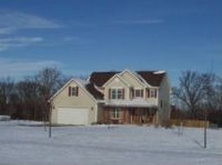 15885 Burr Oak Rd, Plano, IL 60545