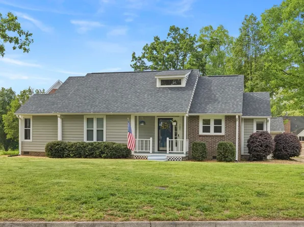 101 Smithwood Ct, Simpsonville, SC 29681