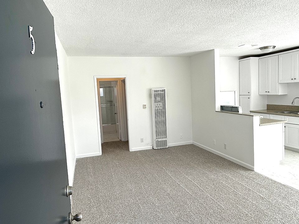 1st image of 12219 Pacific Ave APT 5