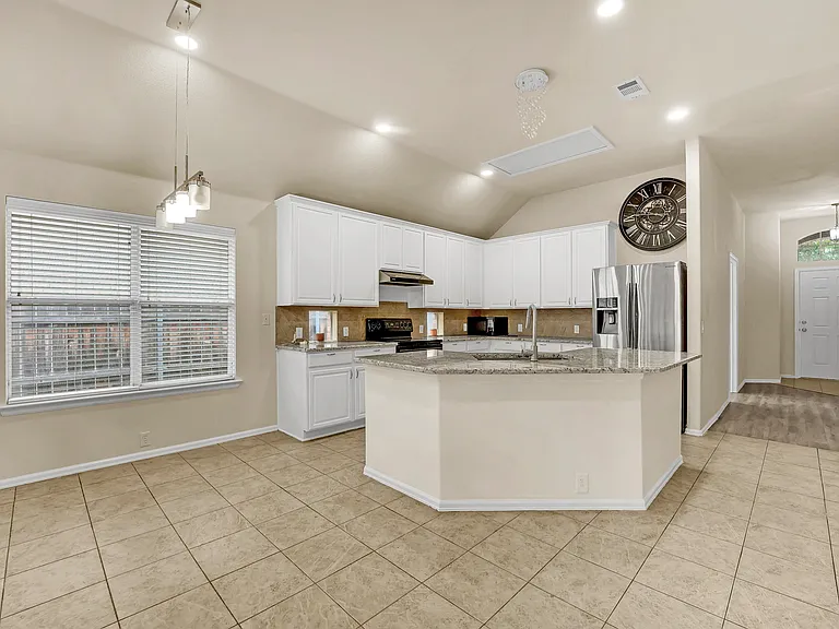 629 Rosarita Rd — Photo 30