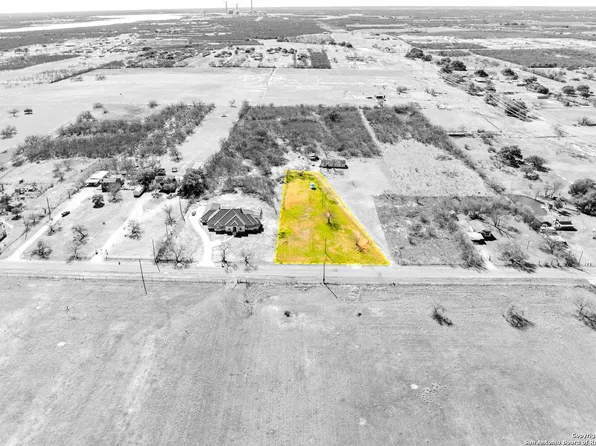 8894 Ruth Lee Drive, San Antonio, TX 78263