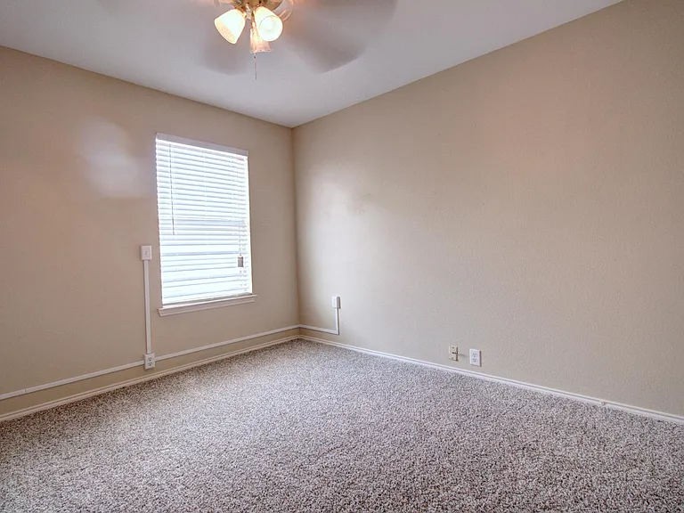 8620 Chisholm Trl — Photo 16