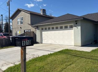 1010 W Goshen Ave, Visalia, CA 93291