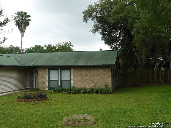 3rd image of 2926 Timber View Dr