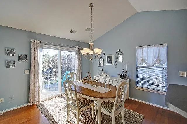 Breakfast Nook