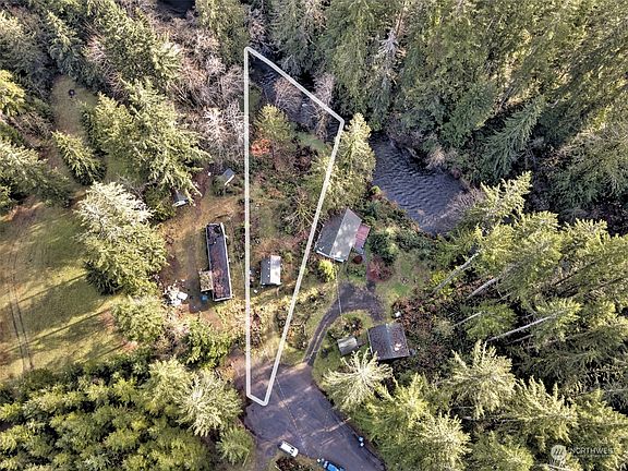 2nd image of 236 W Blueberry Lane