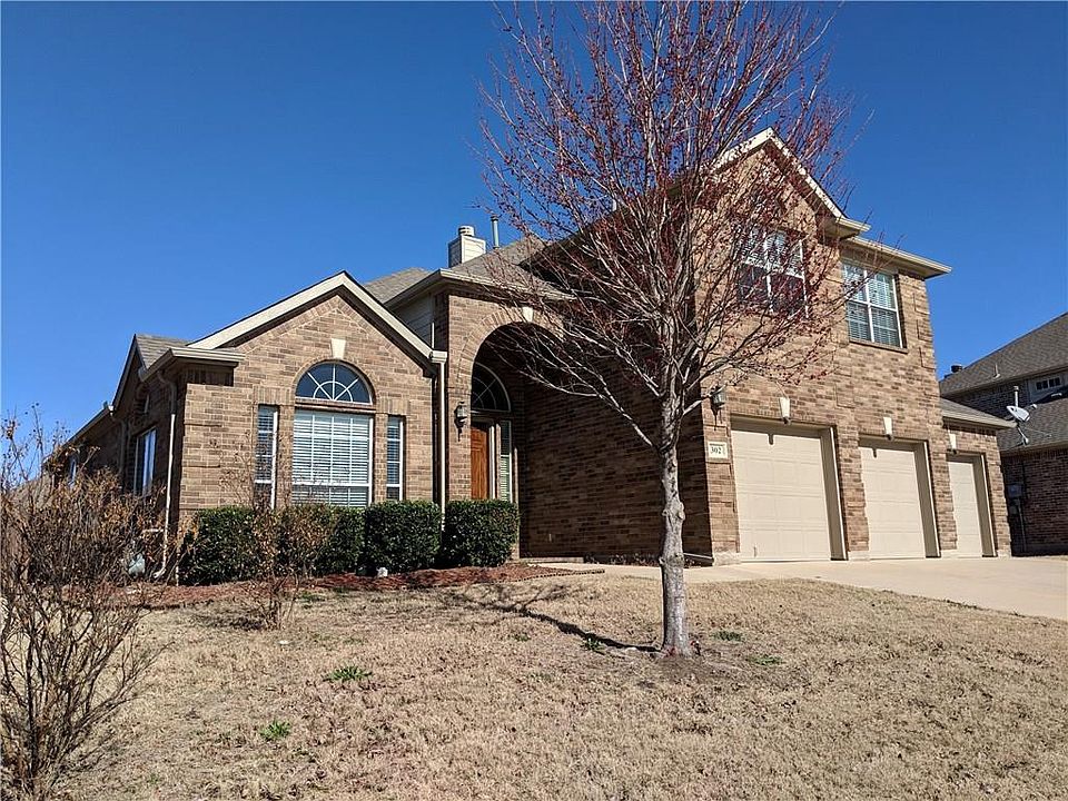 1st image of 302 Tobiano Ct