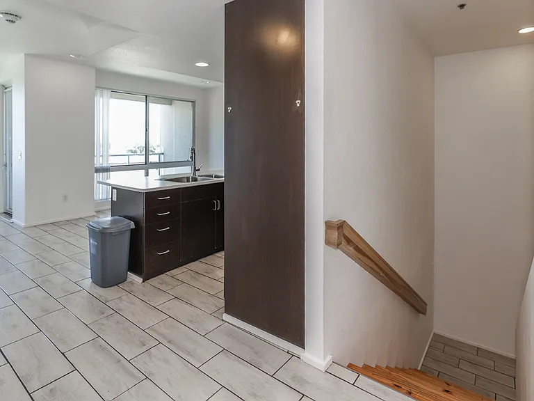 10 N Greenwood Ave — Photo 14