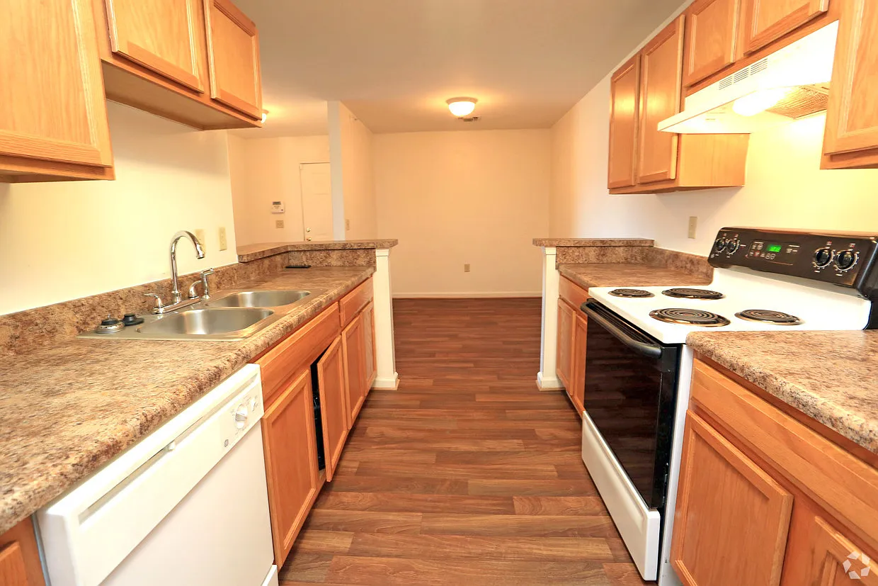 3 bed, 1450 sqft, $2,510 — Photo 2
