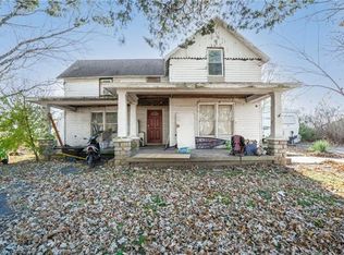 19101 Holke Rd, Independence, MO 64057