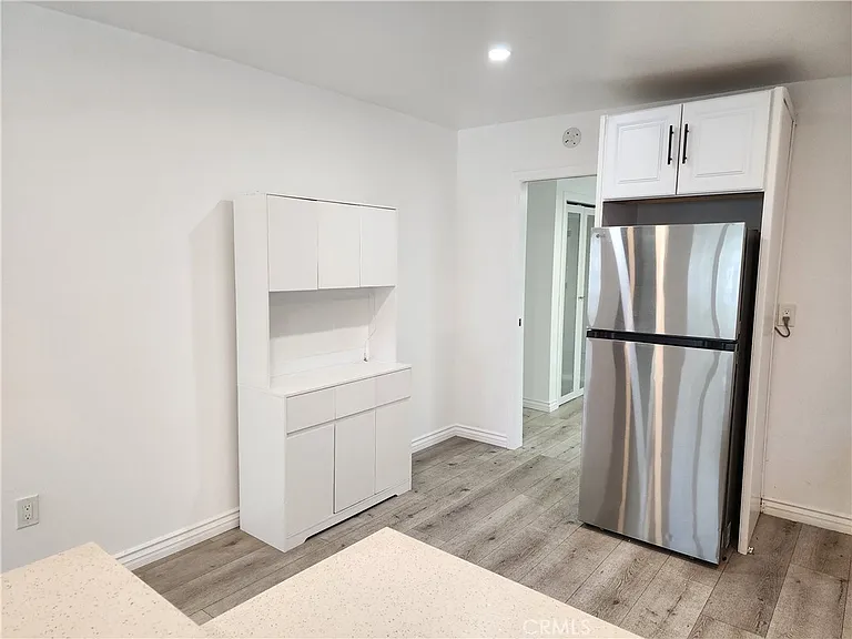 9540 Defiance Ave — Photo 5