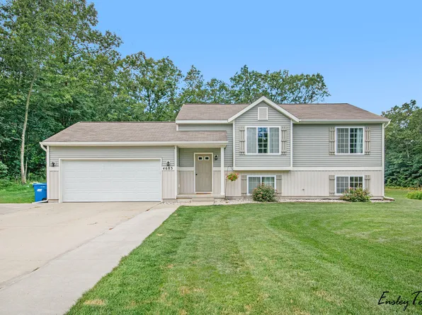 4683 Blue Heron Dr, Pierson, MI 49339