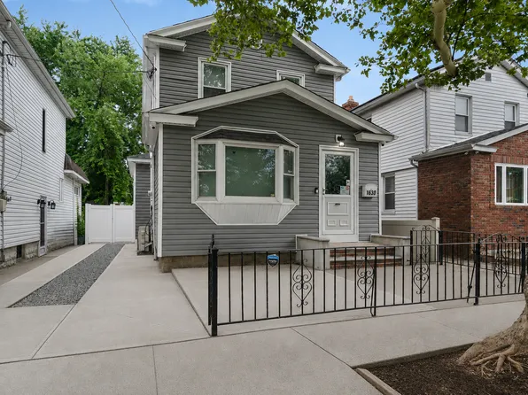 1630 East 52nd Street image 1 of 20