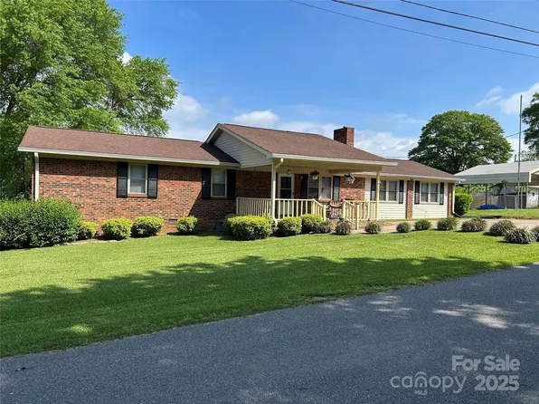 604 W Lime St, Blacksburg, SC 29702