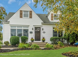 713 Park Ave, Spring Lake, NJ 07762