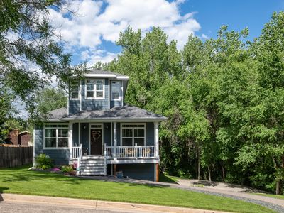 1136 N Parkview Dr, Bismarck, ND, 58501