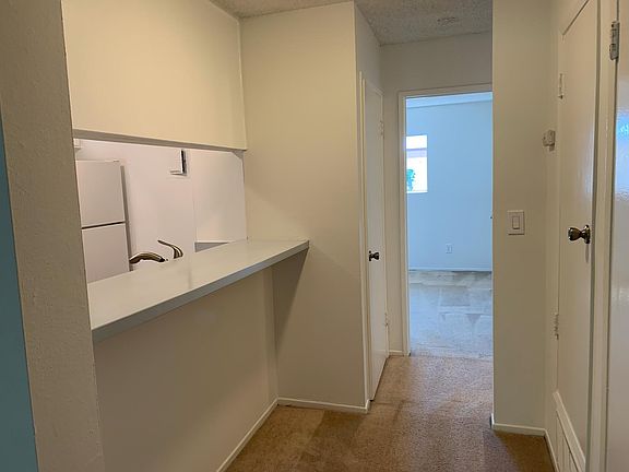5th image of 114 E 20th St APT 19