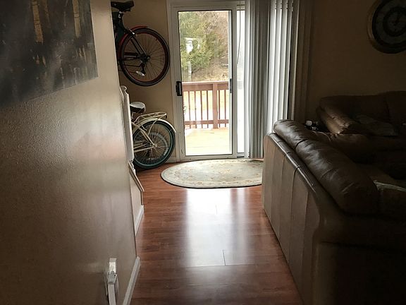 3rd image of 47 Liberty Ln #322