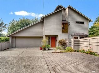 3711 80th Ave SE, Mercer Island, WA 98040