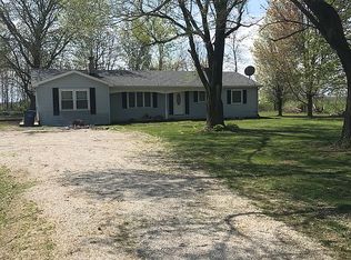 20326 E Terre Haute Rd, Paris, IL 61944