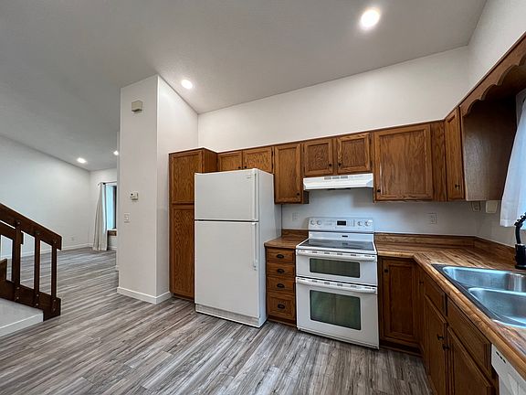 2nd image of 3515 Rockhampton Ct