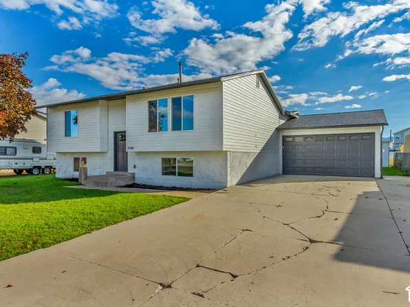 5568 S 3925 W, Roy, UT 84067