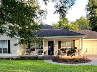 218 Beaver St, Ray City, GA 31645