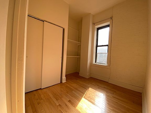 4th image of 202 W 102nd St #3W