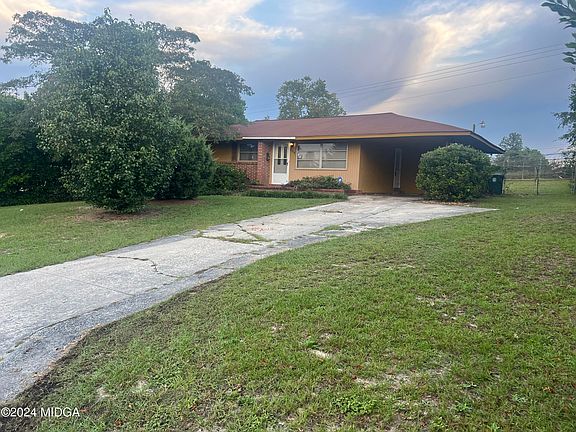 2nd image of 2018 Winston Dr