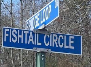 155 Fishtail Cir, Cleveland, GA 30528