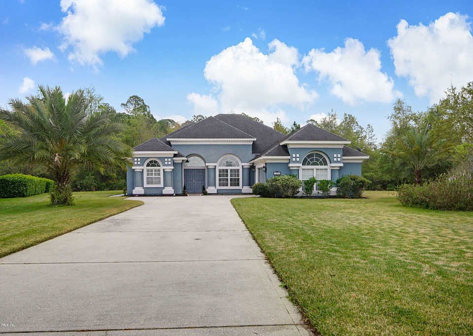 1st image of 11008 S Royal County Dr