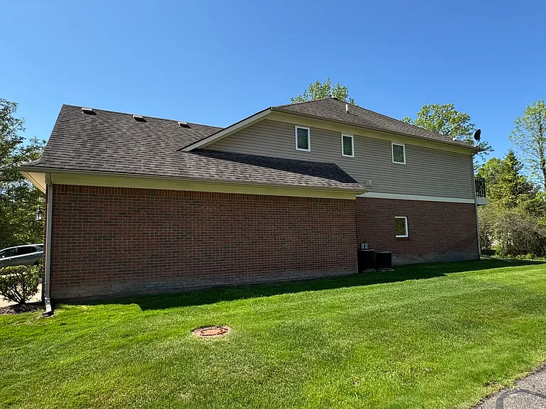 3498 Eagle Creek Dr — Photo 1