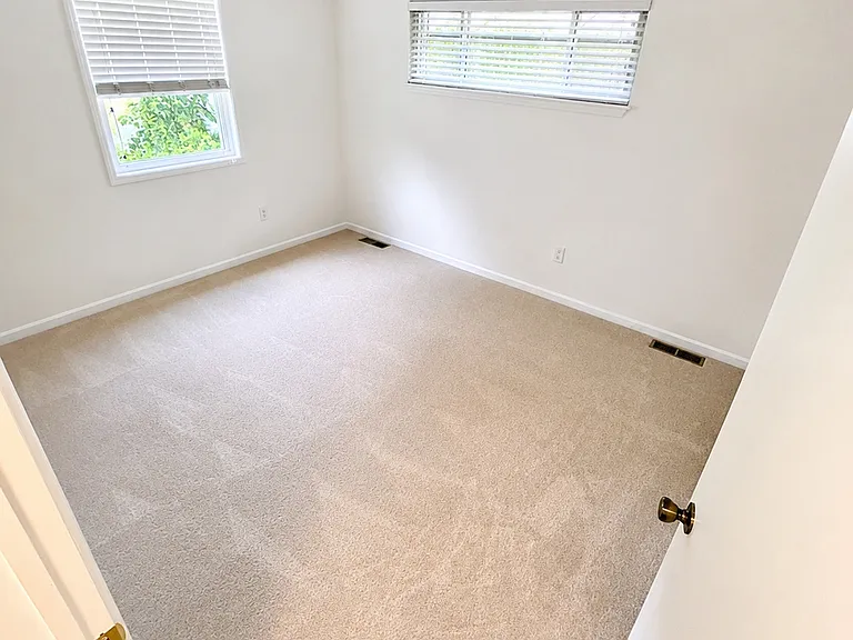 8333 Elm Rd #B — Photo 5