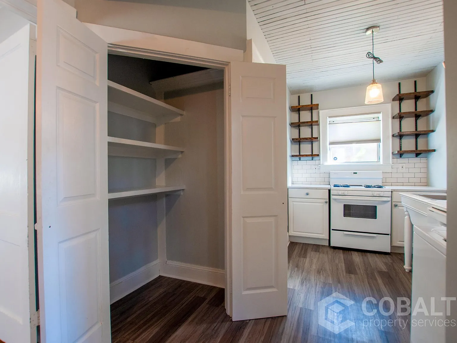 1 bed, 1.0 bath, 800 sqft, $1,925 — Photo 2